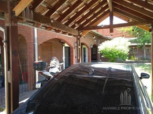 Imagen 4 de 16 de Casa 5 Ambientes Venta Ituzaingó Centro