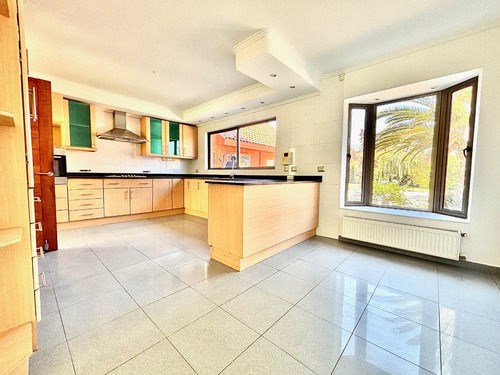 Como Nueva, Única Y Finísima Residencia, Condominio De Lujo