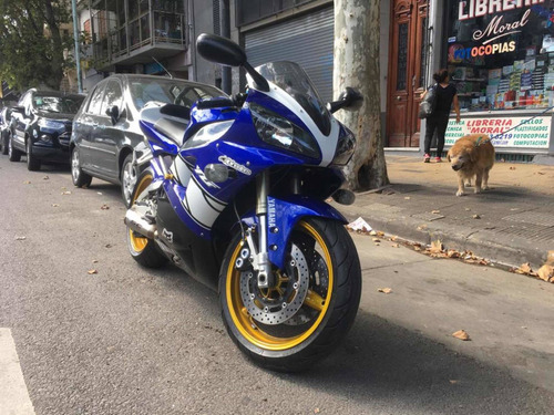 Yamaha R1