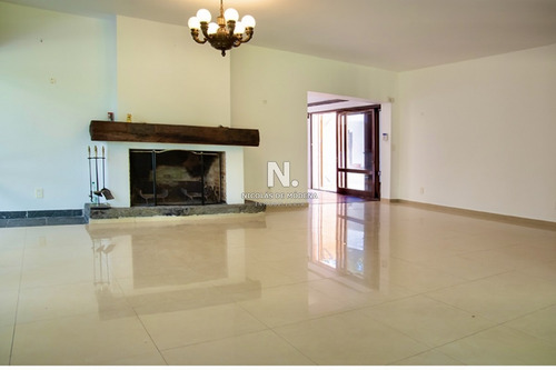 Venta - Punta Del Este - Barrio El Golf.- Ref: 3017