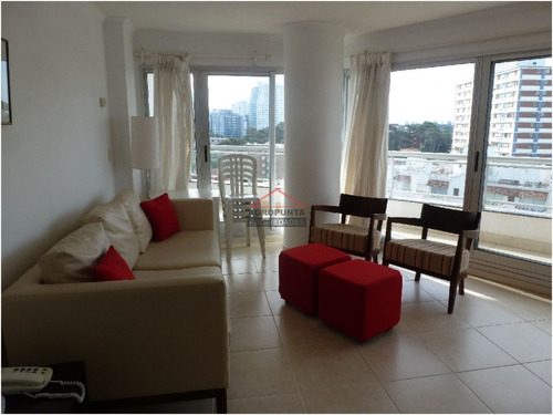 Playa Brava, Piso Alto, Vista, 4 Ambientes Con Todos Los Servicios- Ref: 5211