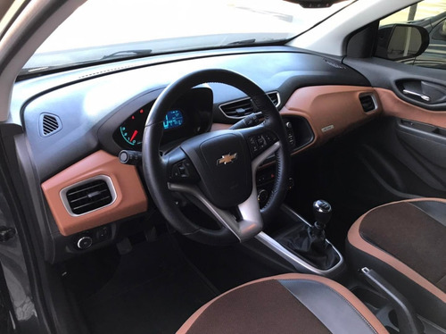 Imagem 9 de 15 de Chevrolet Onix Activ 1.4 Flex 2017