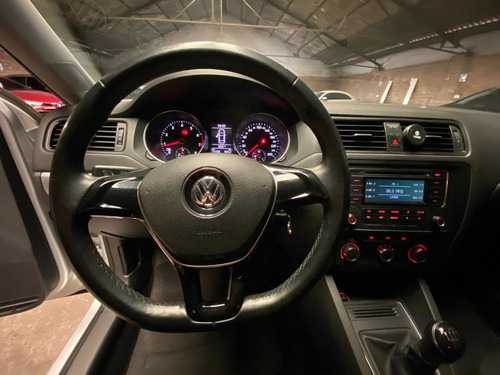 Volkswagen Vento 2.0 Advance 115cv 2015