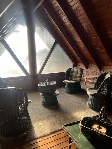 Chalet 5 Ambientes / Padua