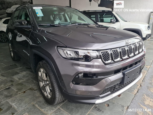 Jeep Compass LONG. T270 1.3 TB 4x2 Flex Aut.