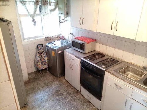 Apartamento En Venta Avenida Intercomunal El Valle, Frente Al Liceo Jose Avalos