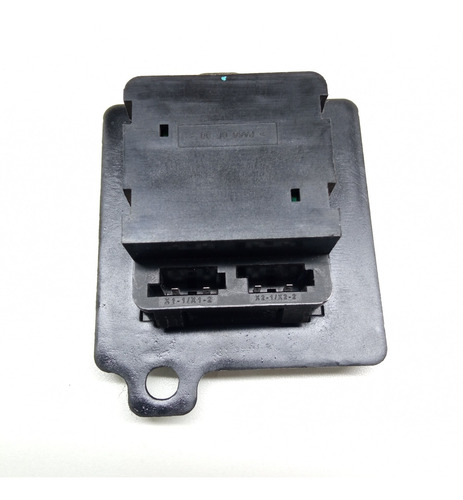 Imagem 5 de 6 de Tomada 120v Console Chevrolet Malibu 2010 V16