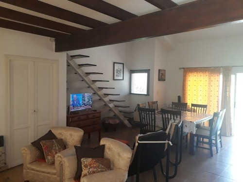 Casa En Venta En Juana Koslay