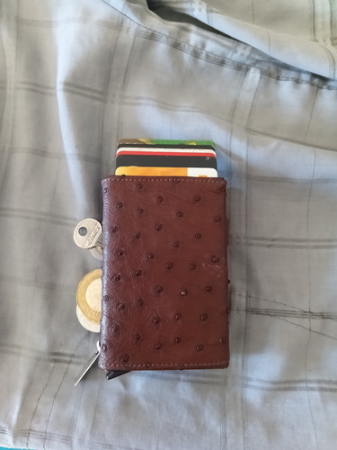 Cartera Mágica Tarjetero Swich,de Piel De Avestruz Original Marrón Oscuro Liso