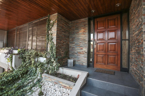 Imagen 4 de 30 de Casa En 3 Niveles De 4 Dormitorios, Jardín, Patio, Pileta, Quincho Y Parrilla - Caballito