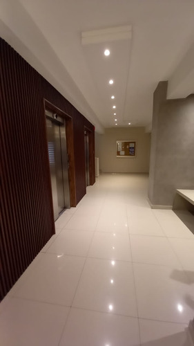 Apartamento En Venta En Obra Blanca En Sevilla Real, Sabana Larga (al)