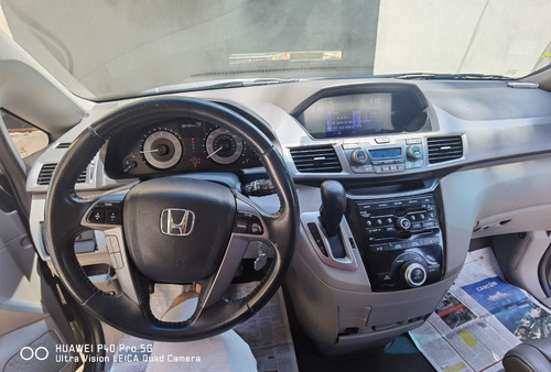 Imagen 11 de 15 de Honda Odyssey 2011 Americana Legalizada 6 Cil Piel Q/q
