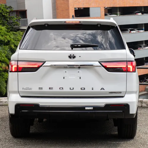 Toyota Sequoia 3.5 V6 1974 Edition 4X4