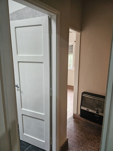 Solo Venta. Casa 4 Ambientes Con Quincho Y Parque
