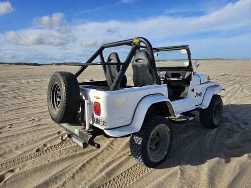 Jeep Ika Motor 221 Gnc 4x4 Corto Carrocería Fibra Impecable