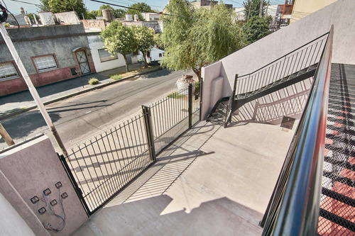 Ph A Estrenar En Venta Listo Para Escriturar!! En Remedios De Escalada, Lanús