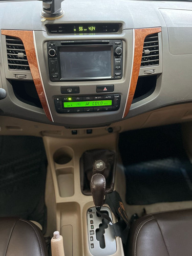 Toyota Hilux SW4 3.0 Srv 7l 4x4 Aut. 5p