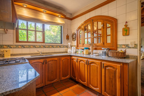 Venta Casa En Bella Vista En Barrio Cerrado
