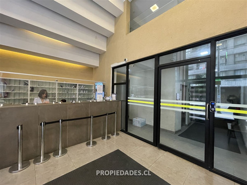 Departamento En Venta De 2 Dorm. En Santiago