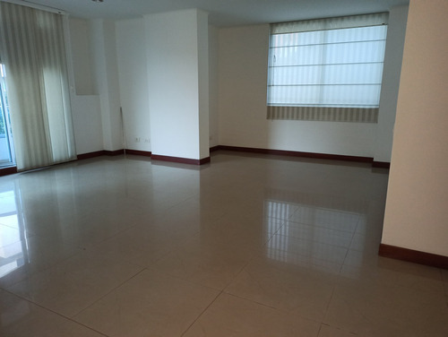 Se Vende Apartamento En Pinares