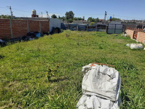 Imagen 1 de 9 de Terreno En Venta En Longchamps 408 Metros Totales