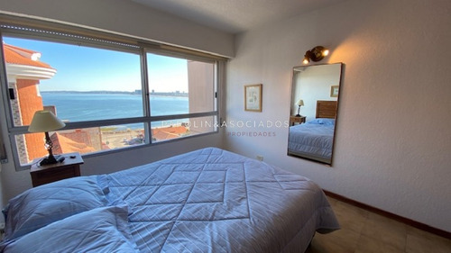 Apartamento Con Excelente Vista A Playa Mansa Y Brava - Consulte !!!!!!- Ref: 1698