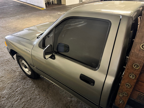 Toyota Hilux Estacas 4x2