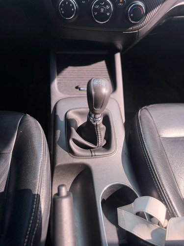 Kia CERATO PRO 1.6l Mecánico