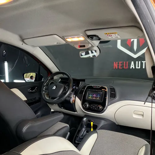 Renault Captur 2.0 Intens Automática