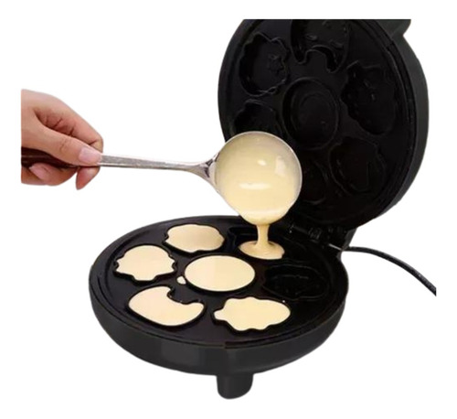 Mini Maquina Para Hacer Pancakes Figuras Infantiles Waflera Color Negro