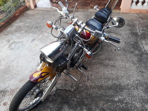 Suzuki - Intruder 800cc *** A T E N Ç Ã O **(ler Descrição)