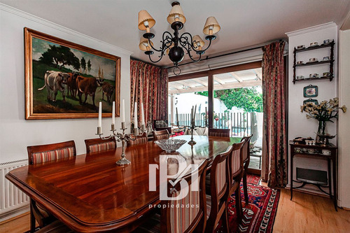 Condominio , Casa En Venta De 4 Dorm. En Las Condes