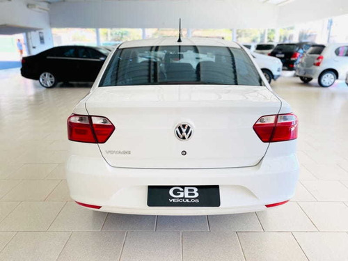 Imagem 6 de 11 de Volkswagen Voyage 1.6l Mb5 2020