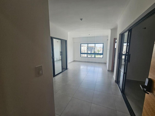 Apartamento En Alquiler En Evaristo Morales, Santo Domingo, 1 Habitación+estudio