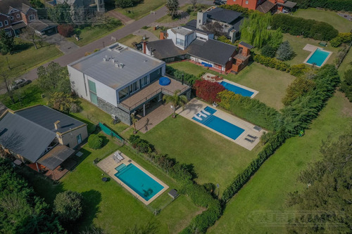 Impecable Casa En Venta En El Recuerdo En Estancias Del Pilar