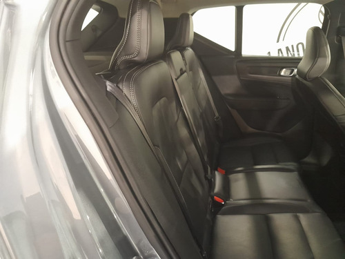 Volvo XC40 XC40 2.0 T5 Momentum AWD