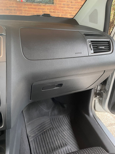 Volkswagen Suran 1.6 Comfortline 101cv