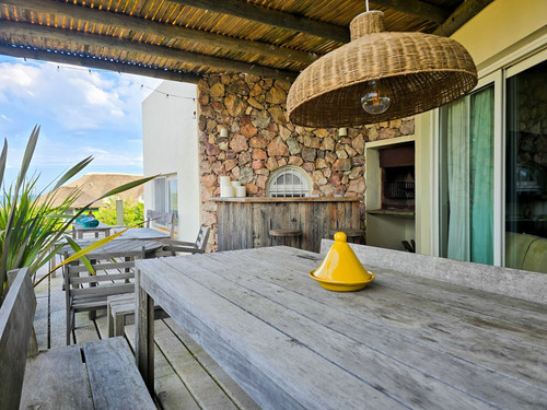Casa En De 3 Dormitorios En Alquiler Playa De Punta Piedras (ref: Bpv-10156)