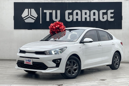 Kia Rio 1.6 L Sedan At