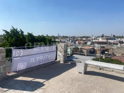 Casa En Venta Con Locales, Col. Lomas De Polanco, Guadalajara, Jalisco.