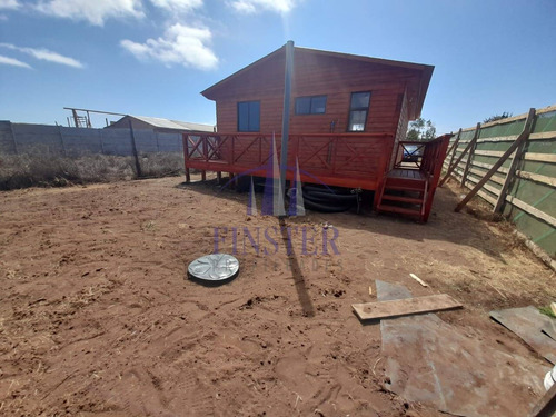 Finster Vende Linda Casa Con Vista A Praderas En Quintero
