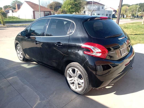 Imagen 9 de 16 de Peugeot 208 2015 1.6 Feline