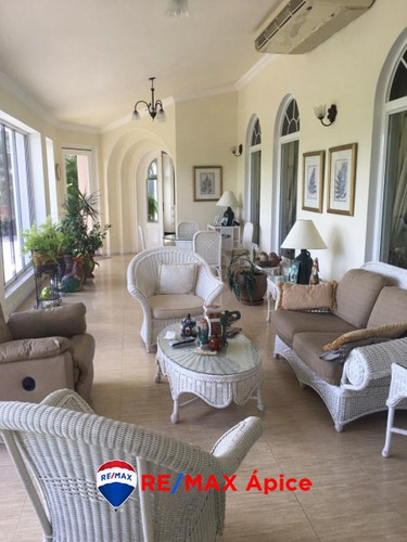 Imagen 9 de 12 de Se Vende Mansión En San Miguel