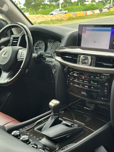 Lexus 2021 F Sport Americana