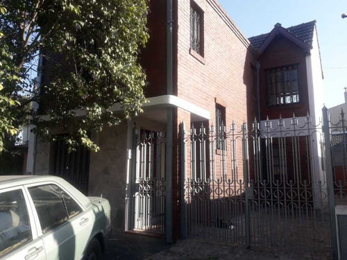 Imagen 2 de 14 de Casa En Venta En Lanus Este