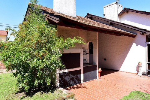 Casa En Venta 4 Ambientes Country Banco Provincia Francisco Álvarez