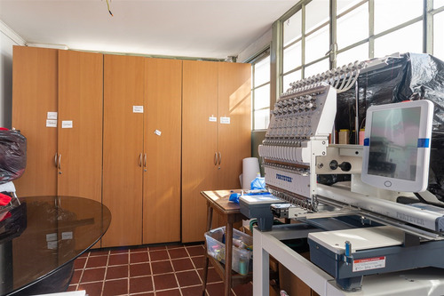 Excelente Ubicación Oficina En Venta San Miguel Con Galpón
