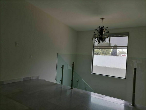 Imagen 9 de 24 de Excelente Casa En Venta Blvd De La Luz /jardines Del Pedre