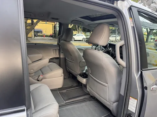 Toyota Sienna 3.5 Xle Piel At