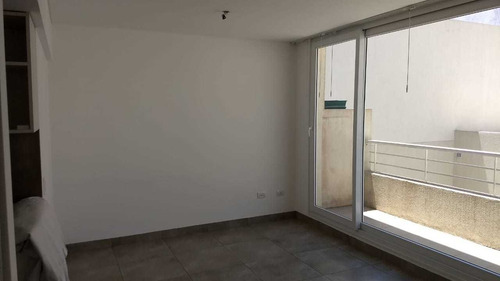 Imagen 4 de 10 de ( Ya Está Alquilado). Excelente Monoambiente Con Balcon
